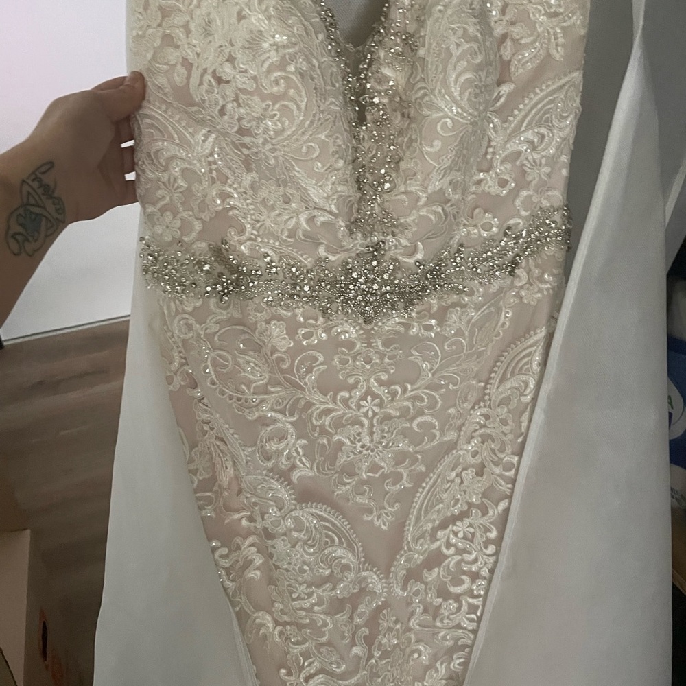 Stella York #6502 Mermaid Wedding Dress - Picture 4 of 10